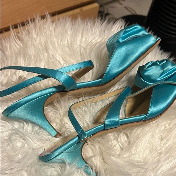 Kate Spade NY Blue Satin Rose Heels – Size 8.5 – Wedding Guest / Prom - Picture 5 of 7